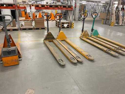 Lot JUNGHEINRICH Hydraulic Hand Pallet Truck (2x)