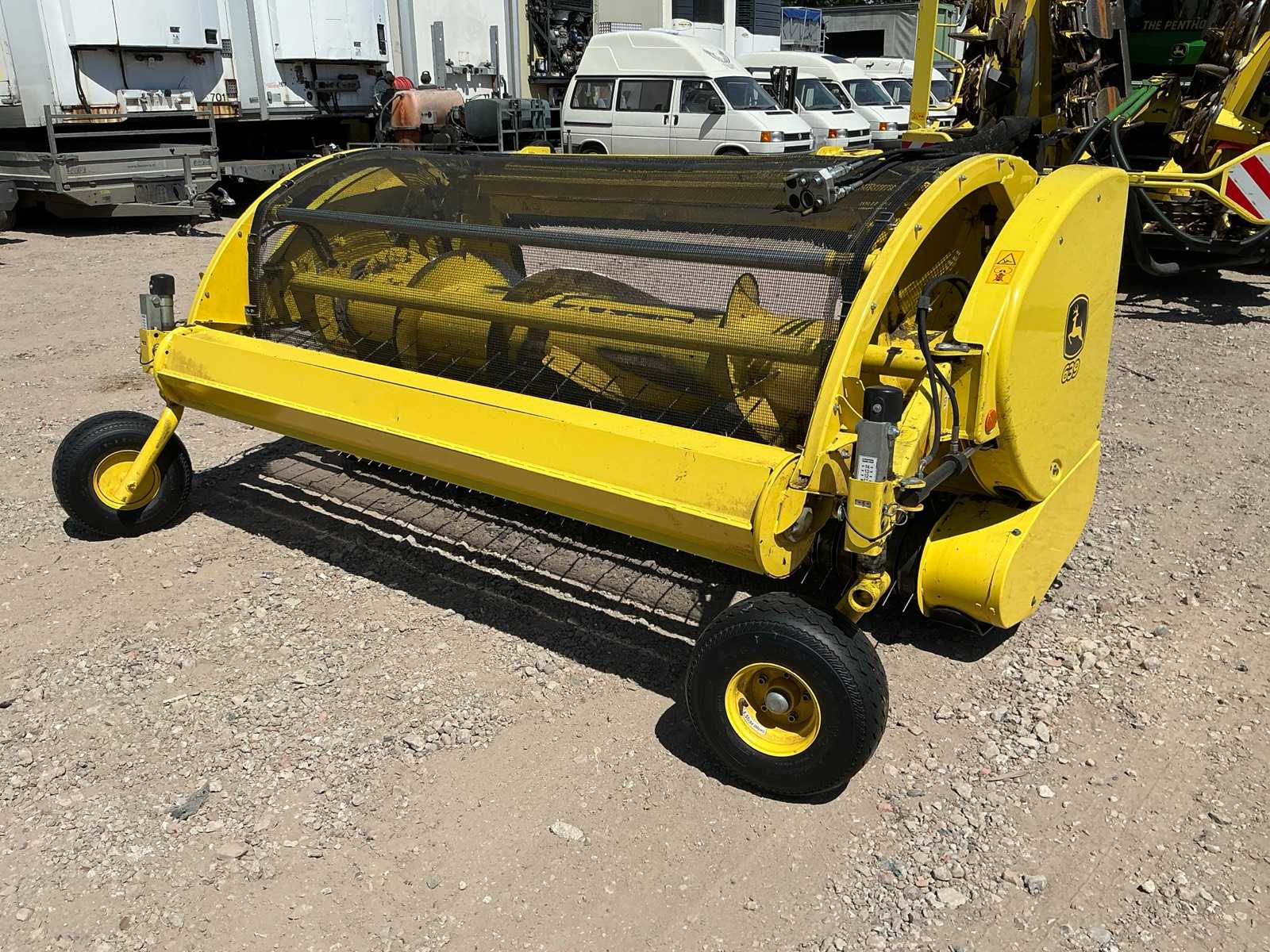 2018 John Deere 639 Gras-Sammelgerät