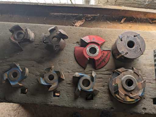 Verschiedene Holzfäller