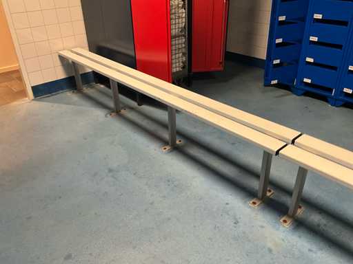Umkleidekabinenbank (3x)