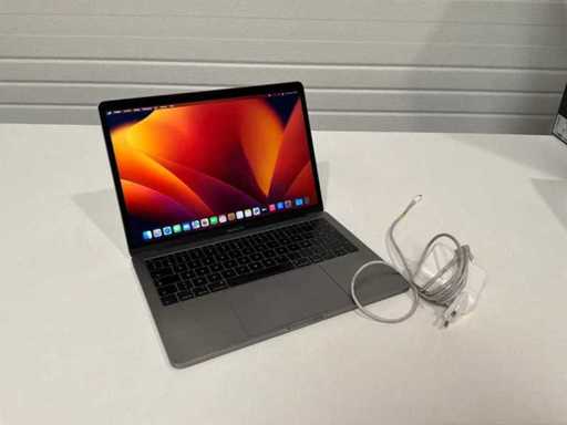 Apple MacBook Pro
