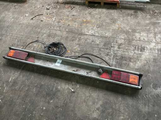 Light box 7-pin plug