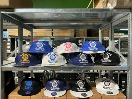 Partij diverse Official US marshall athletic dept petten (36x)