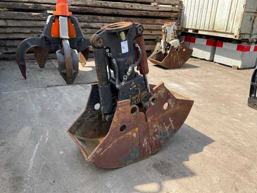 Sand gripper