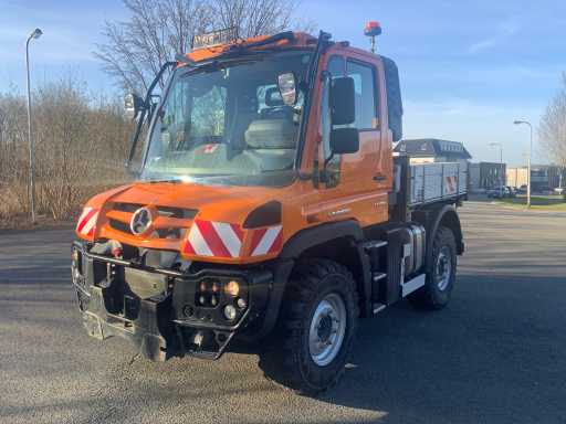 2018 Kompaktowa ciężarówka Mercedes Benz Unimog U218