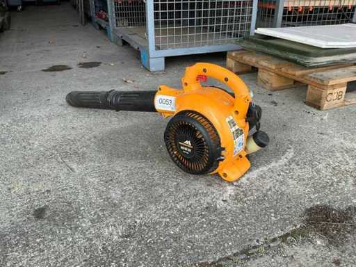 McCulloch MAC GBV 325 Leaf Blower