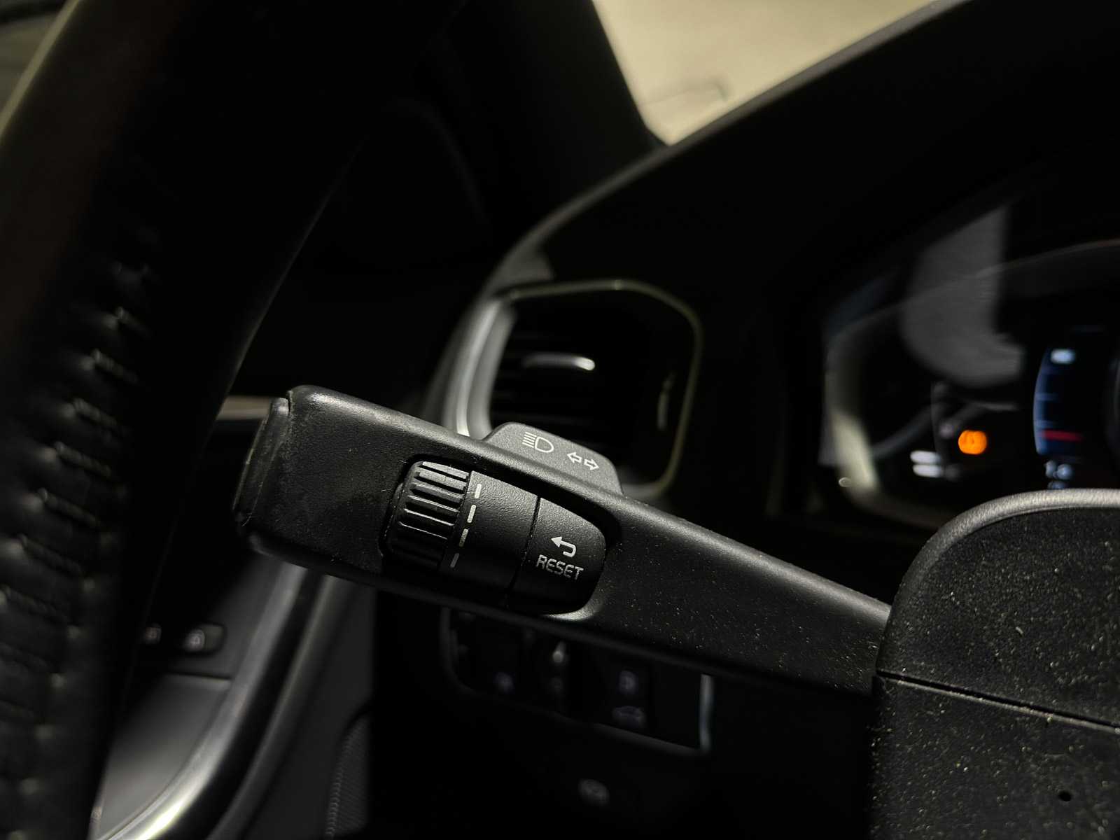 Volvo V60 2.4 D5 Twin Engine Special Edition 163pk 2015, NH-759-L