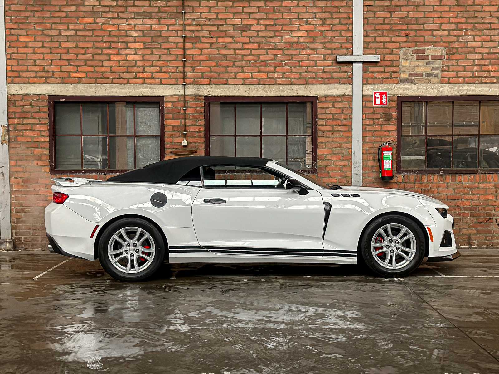 Chevrolet Camaro 1LT 2.0L I4 F DOHC 16V 275pk 2017