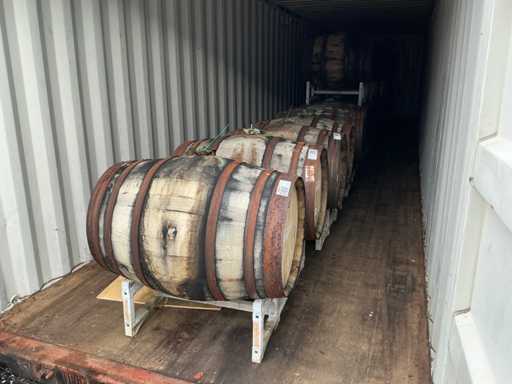 Single Grain Whisky (22 barrels, 4,172 litres, aged 3 to 10 years)