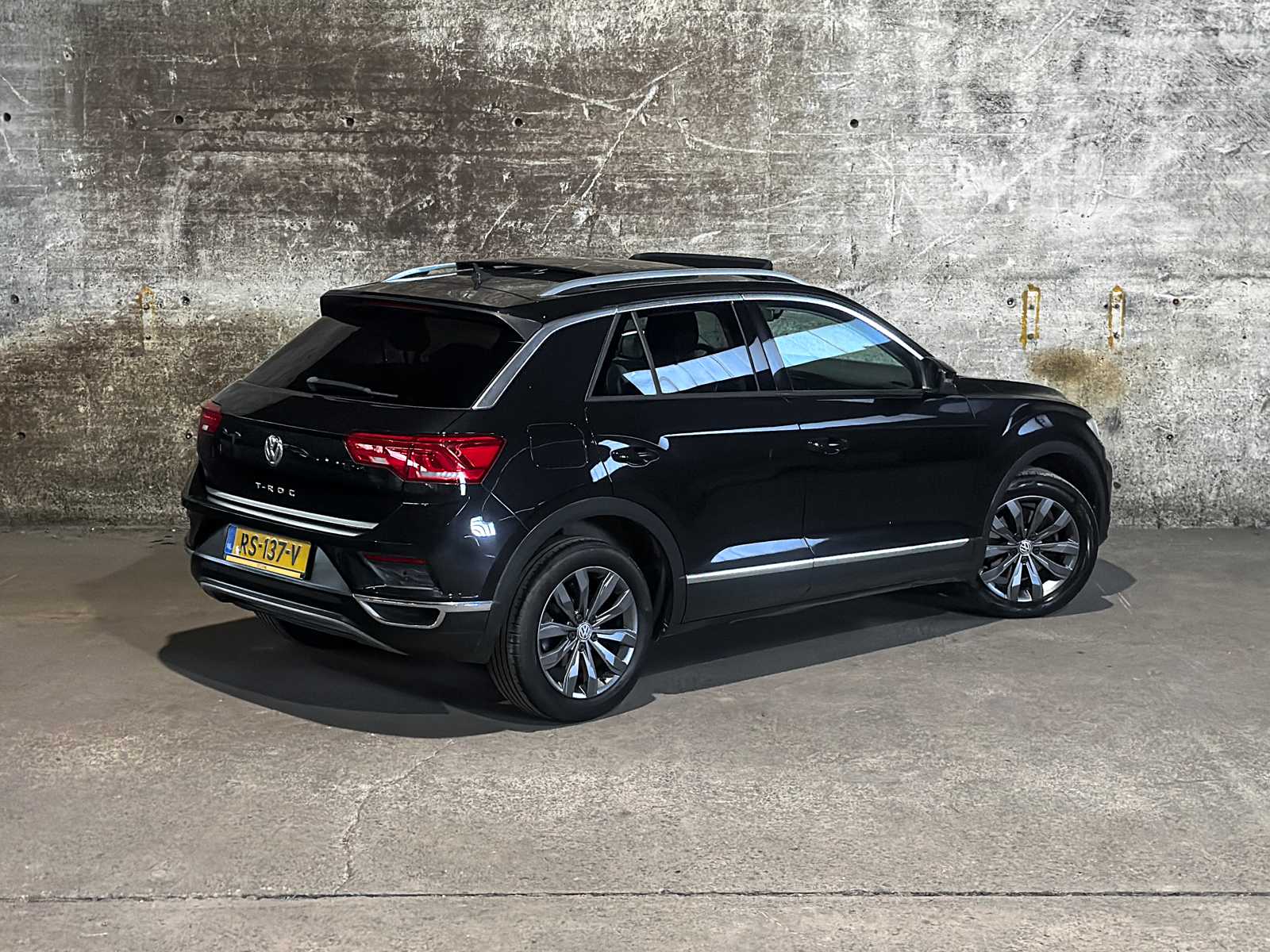 Volkswagen T-Roc 1.0 TSI Style 116pk 2018 (Origineel-NL), RS-137-V