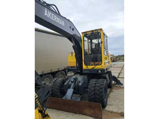 AKERMAN EW150 Pelle sur pneus Akerman EW150