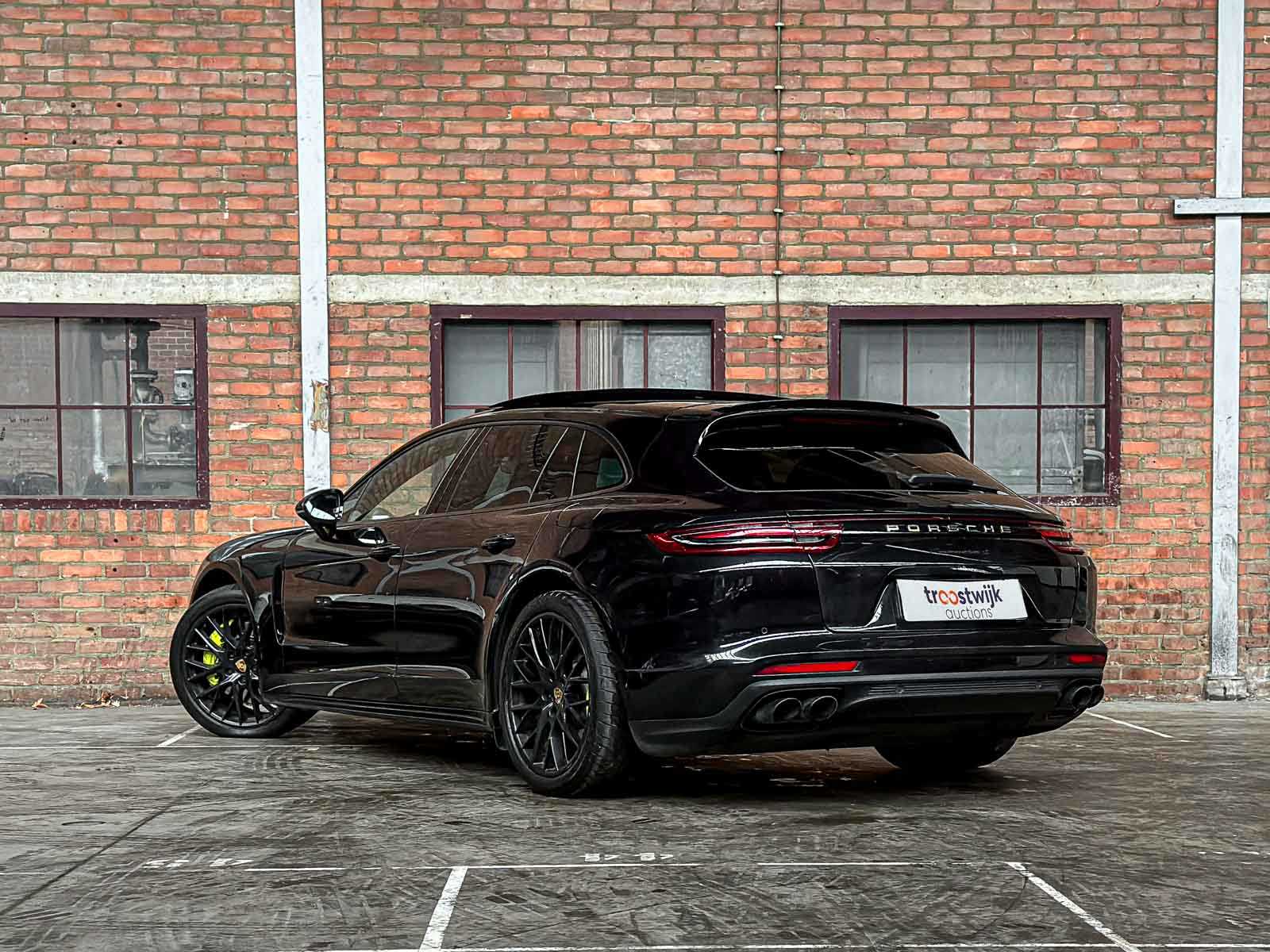 Porsche Panamera Sport Turismo 4 E-Hybrid Executive 2.9 V6 462pk 2018 Sport-Chrono, G-856-XL