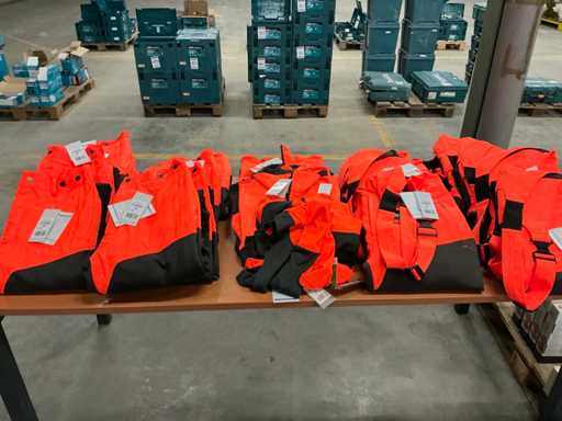 Husqvarna Lot of safety clothing