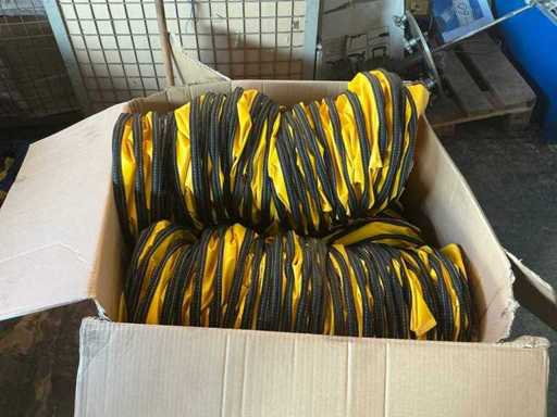 Vari materiali di installazione Tubi flessibili (4x)