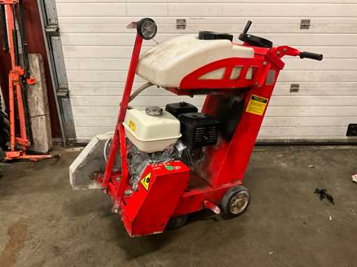 Imer Terra 500 Concrete Saw