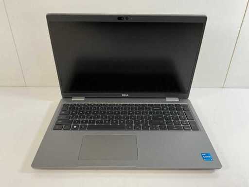 Dell Latitude 5540 15,5", Core(TM) i5 13. generacji, 16 GB RAM, 256 GB NVMe Laptop