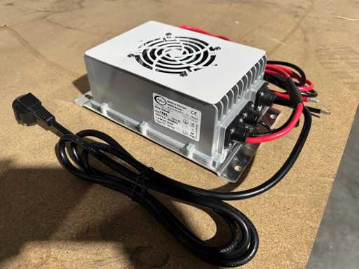 2025 TCE 24V 50A Hochfrequenz Gabelstapler Ladegerät charger IP66 Extreme Waterproof