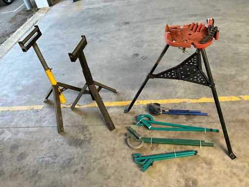 Outer clamp with 2 stands & pliers
