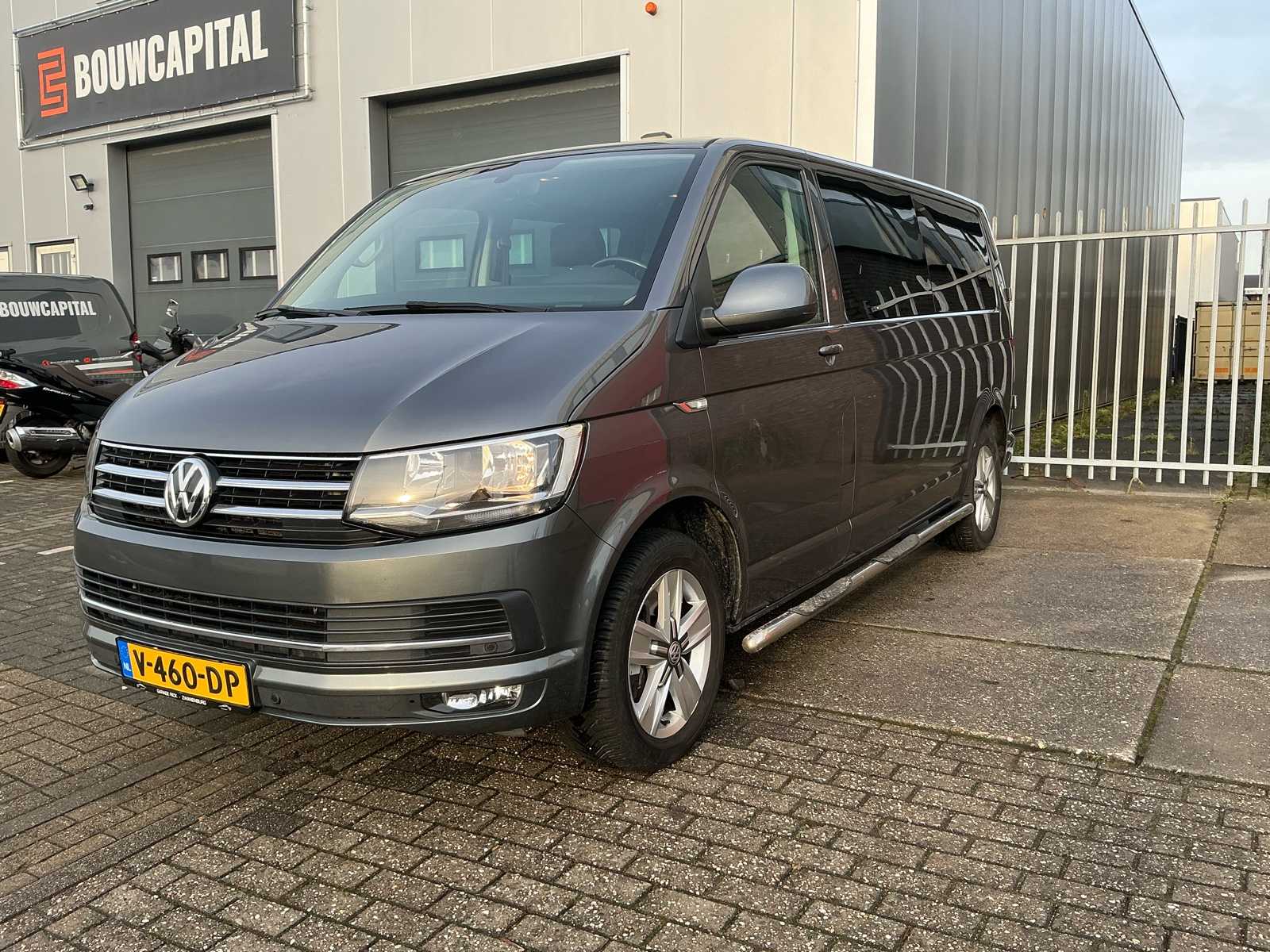 Volkswagen Transporter 2.0 TDI L2H1 DC Commercial Vehicle