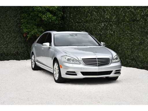 Mercedes-Benz - 2011 - S550 Sedan - 5,5 liter (5,461 cc) V8 - Passenger car