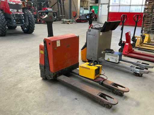 2007 BT LWE 180 Electric Pallet Truck