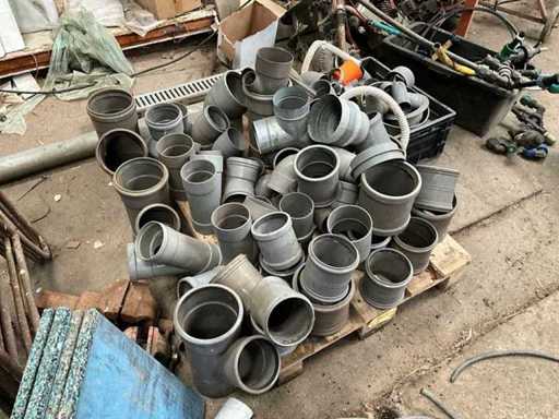 PVC-Steckverbinder in verschiedenen Größen