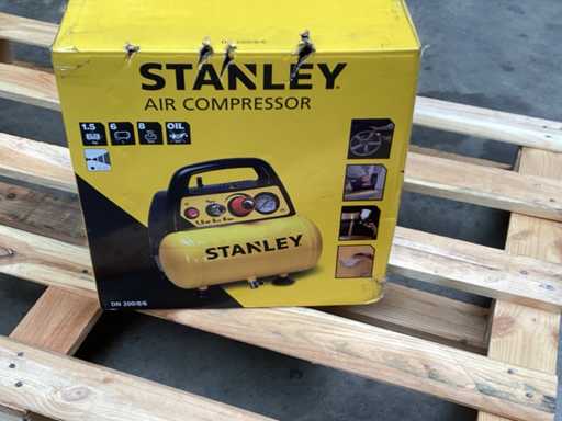 Stanley D200/8/6 Luchtcompressor 1,5 pk, draagbaar, 8 bar, met accessoires