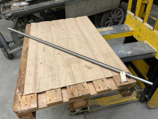 Șuruburi trapezoidale cu plumb