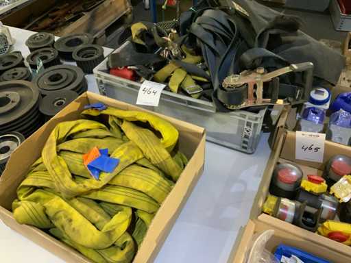 Batch of fall protection and lifting straps