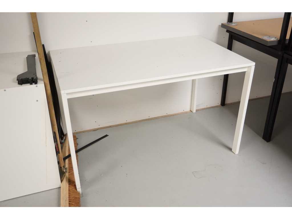 Desk (2x)