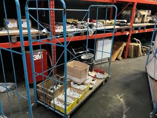 Contenuto del carrello del magazzino