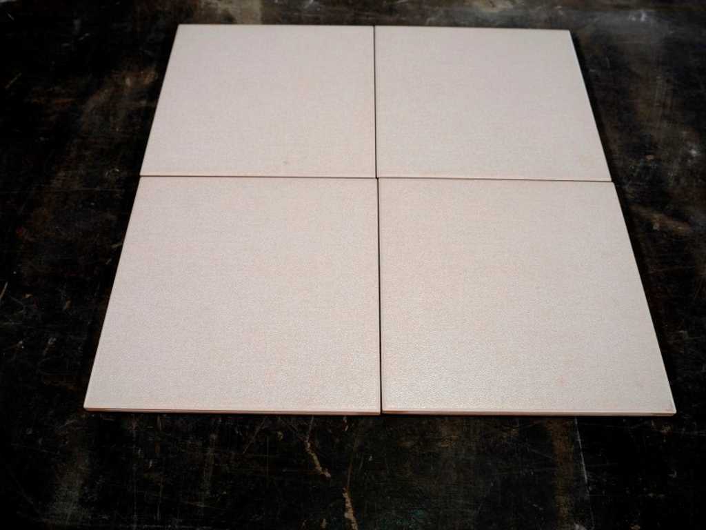 Ceramic tiles 19m² 