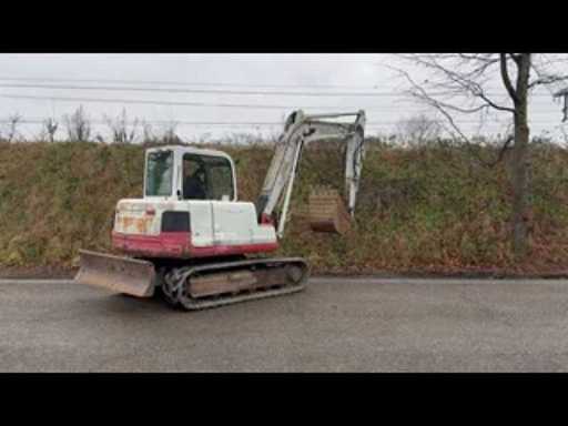 e574fd33-033d-439e-bdad-5ae15286a483.mp4