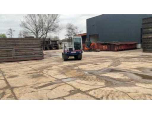 b0f0cc4d-fc5f-48a2-adf5-f2006960de2b.mp4