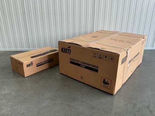 Mașini robotice de tuns iarba Kioti L321HR