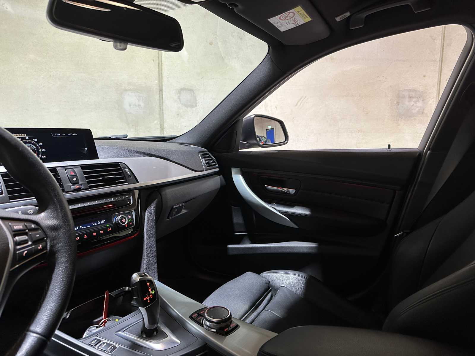 BMW 320i Automatic Centennial High Executive 184hp 2016 3-Series Touring, JR-371-D