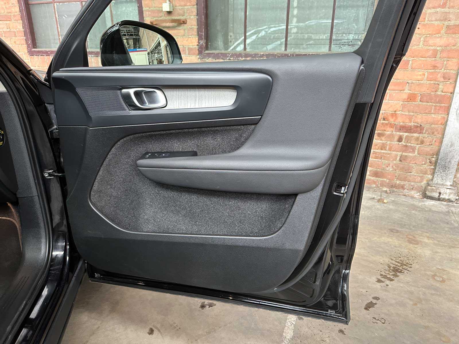 Volvo XC40 2.0 B3 Mild-Hybrid 163pk 2024