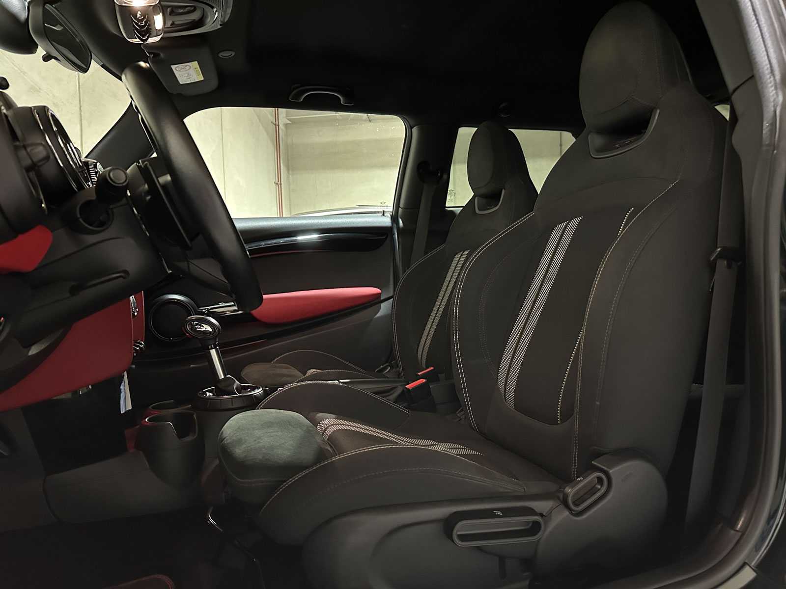 Mini John Cooper Works 2.0 F56 231pk 2015, SH-393-N