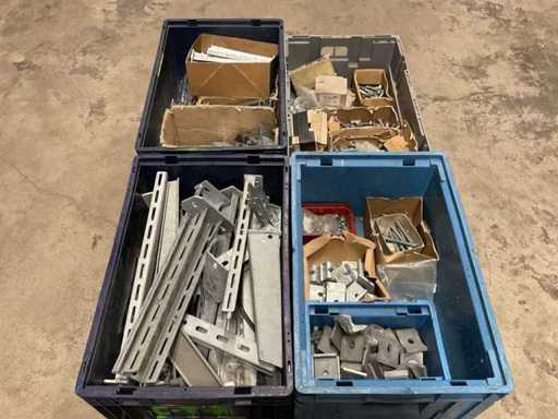 Lotto di materiale da costruzione e di fissaggio