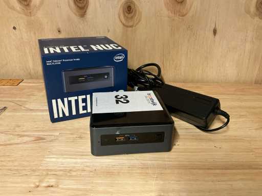 Desktop - Intel(R) Client Systems - NUC7CJYHN