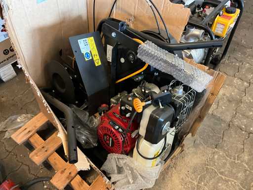 McCulloch MFT60-120R Tiller