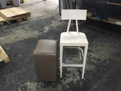 Pouf et chaise haute