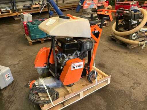 2017 NORTON CS 451 Fugenschneider