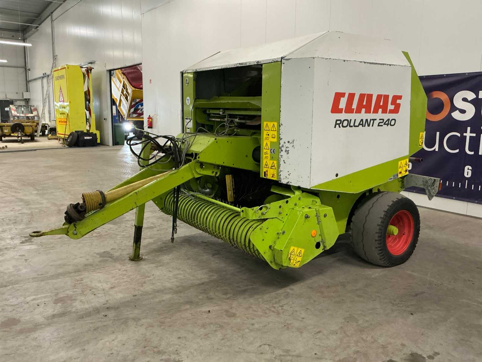 2004 Claas Rolland 240 Baler
