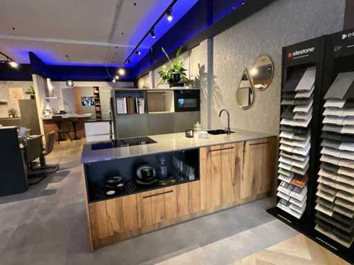 Customization - Showroom kitchen