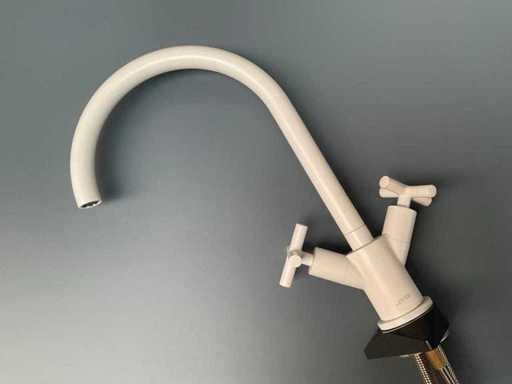 Kitchen mixer tap