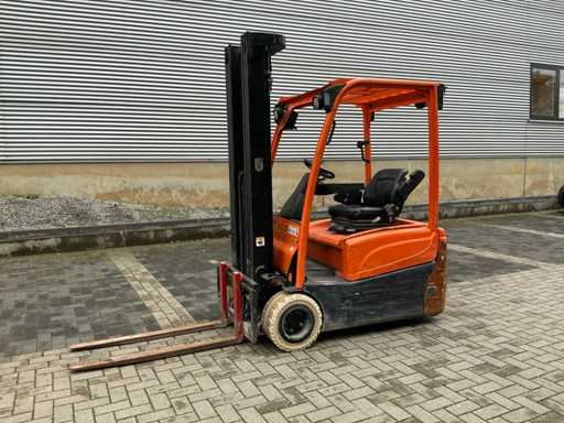 Hyster J1.6XNT 2018 avec chargeur