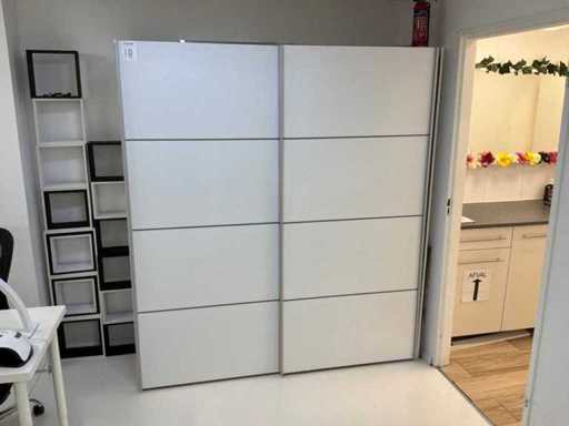 Divers meubles de bureau