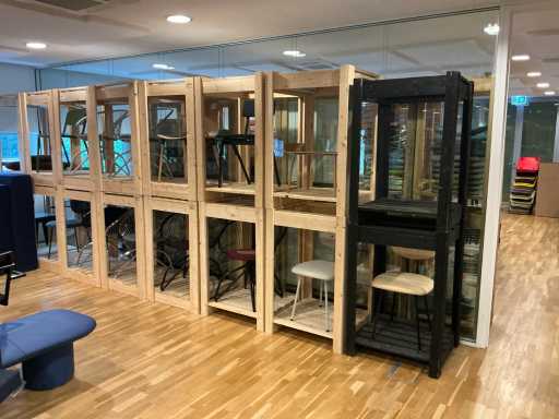 Presentatiemeubel (16x)