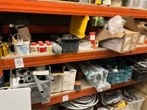 Batch of various contractor materials